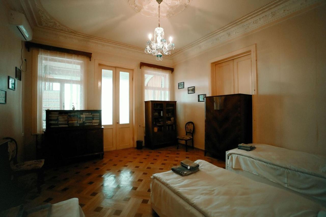 Guest House Old Кутаиси Екстериор снимка