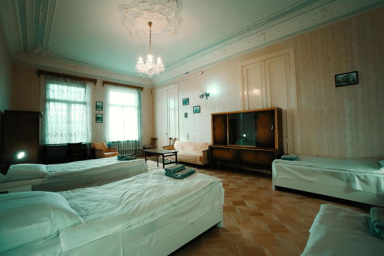 Guest House Old Кутаиси Екстериор снимка